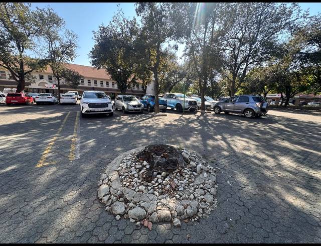 5,000M² BUSINESS CENTRE FOR SALE IN KEMPTON PARK CENTRAL